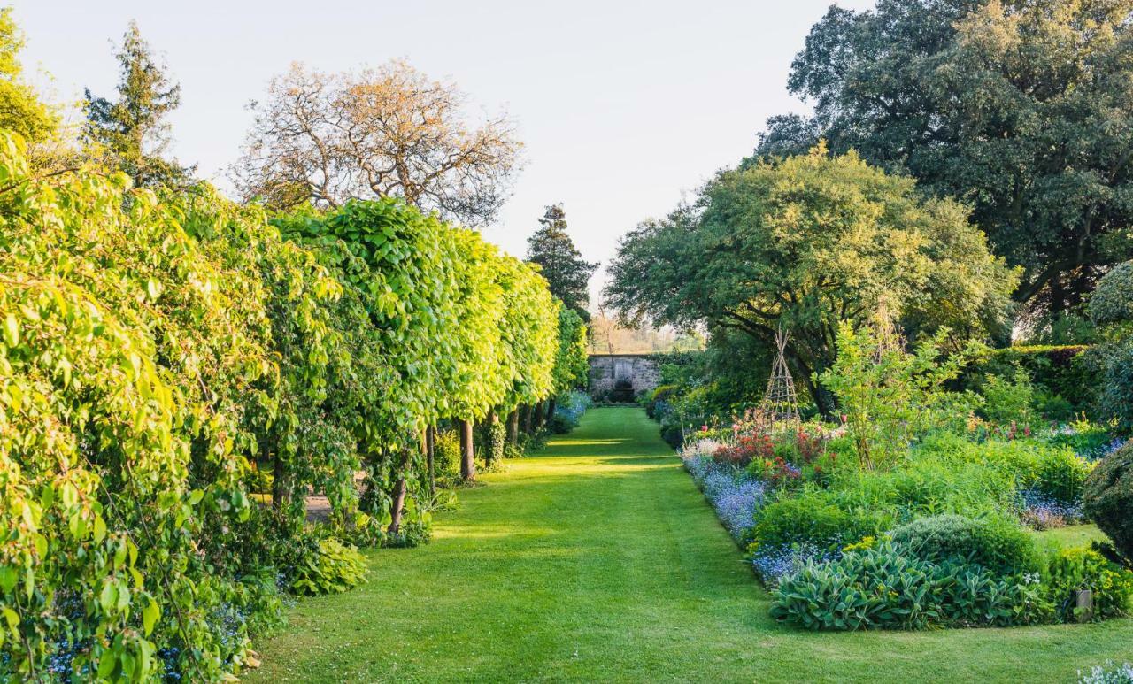 Готель Barnsley House Ampney Crucis Екстер'єр фото